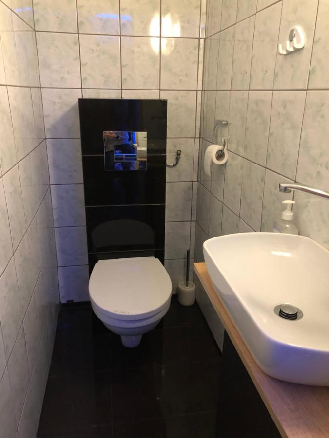 Tanie Pokoje Blisko Lotniska Poznań Kültér fotó