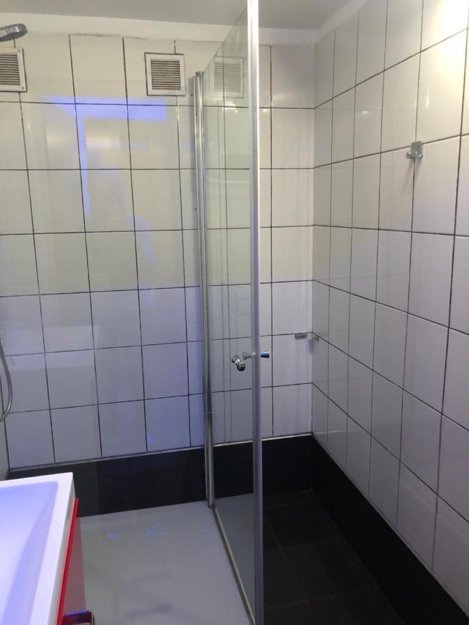 Tanie Pokoje Blisko Lotniska Poznań Kültér fotó