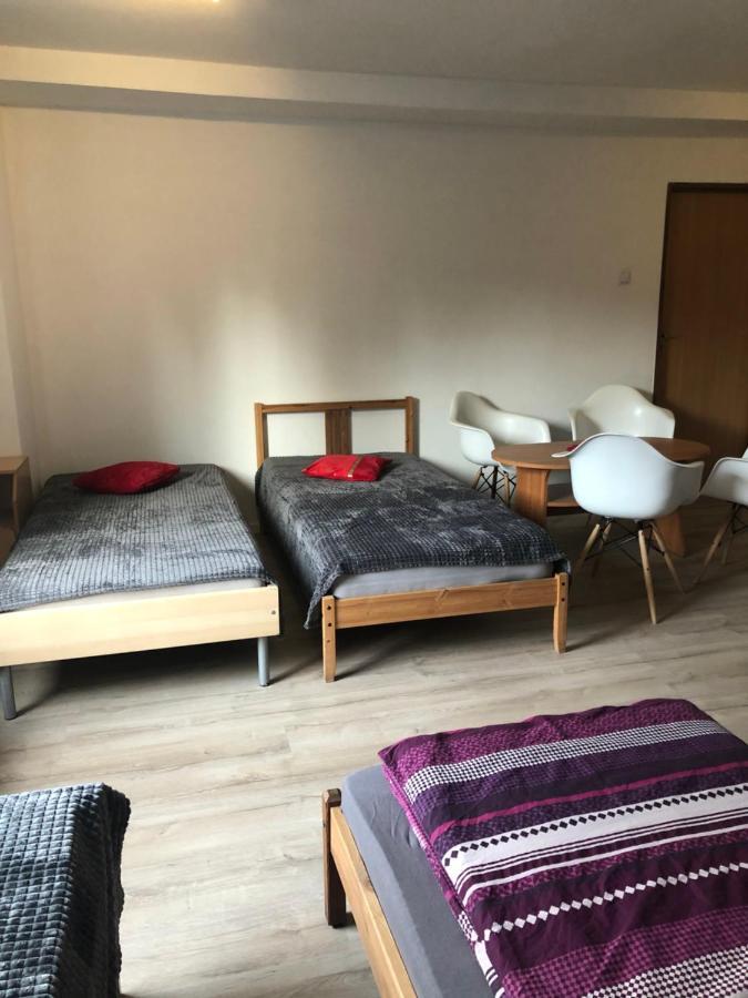 Tanie Pokoje Blisko Lotniska Poznań Kültér fotó